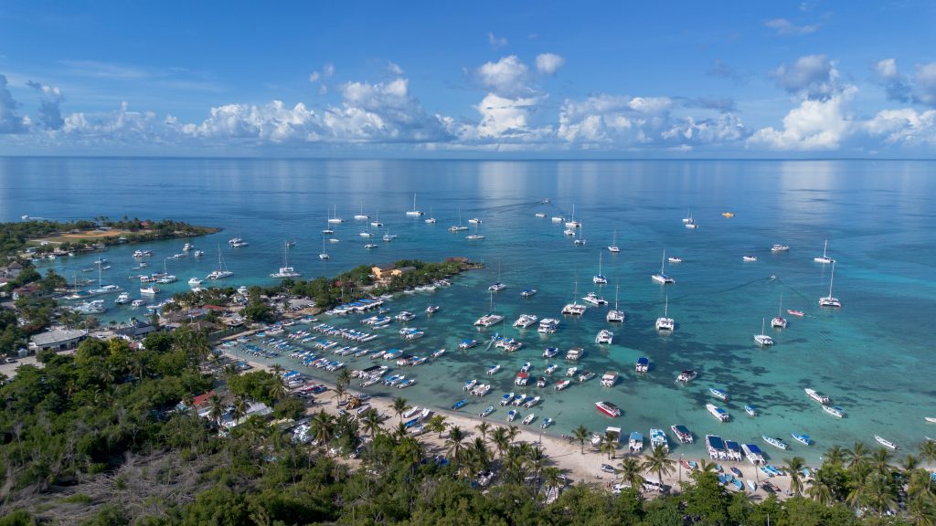 Catalina Snorkel From Punta Cana